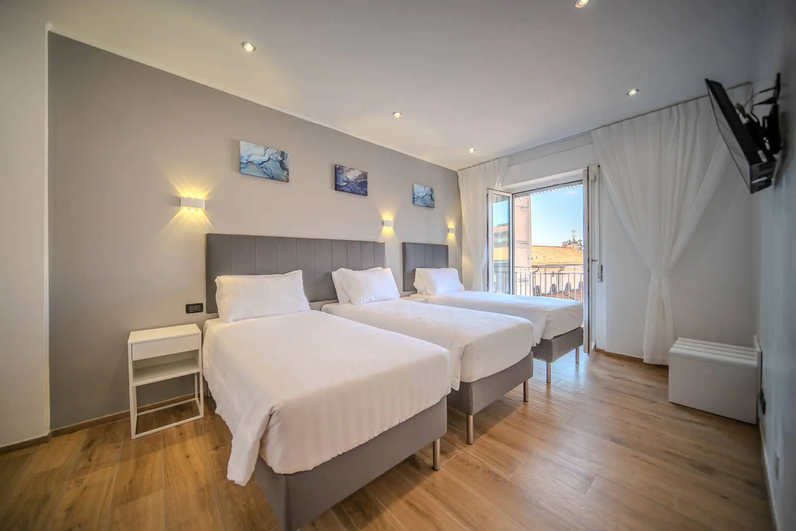 Camera moderna dell'Hotel Innova